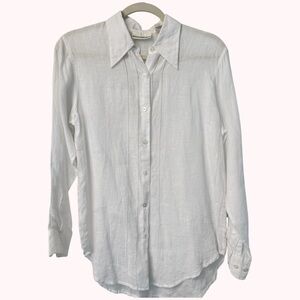 Banana Republic Vintage Irish Linen Button Up Shirt XS
White Pintuck Detail